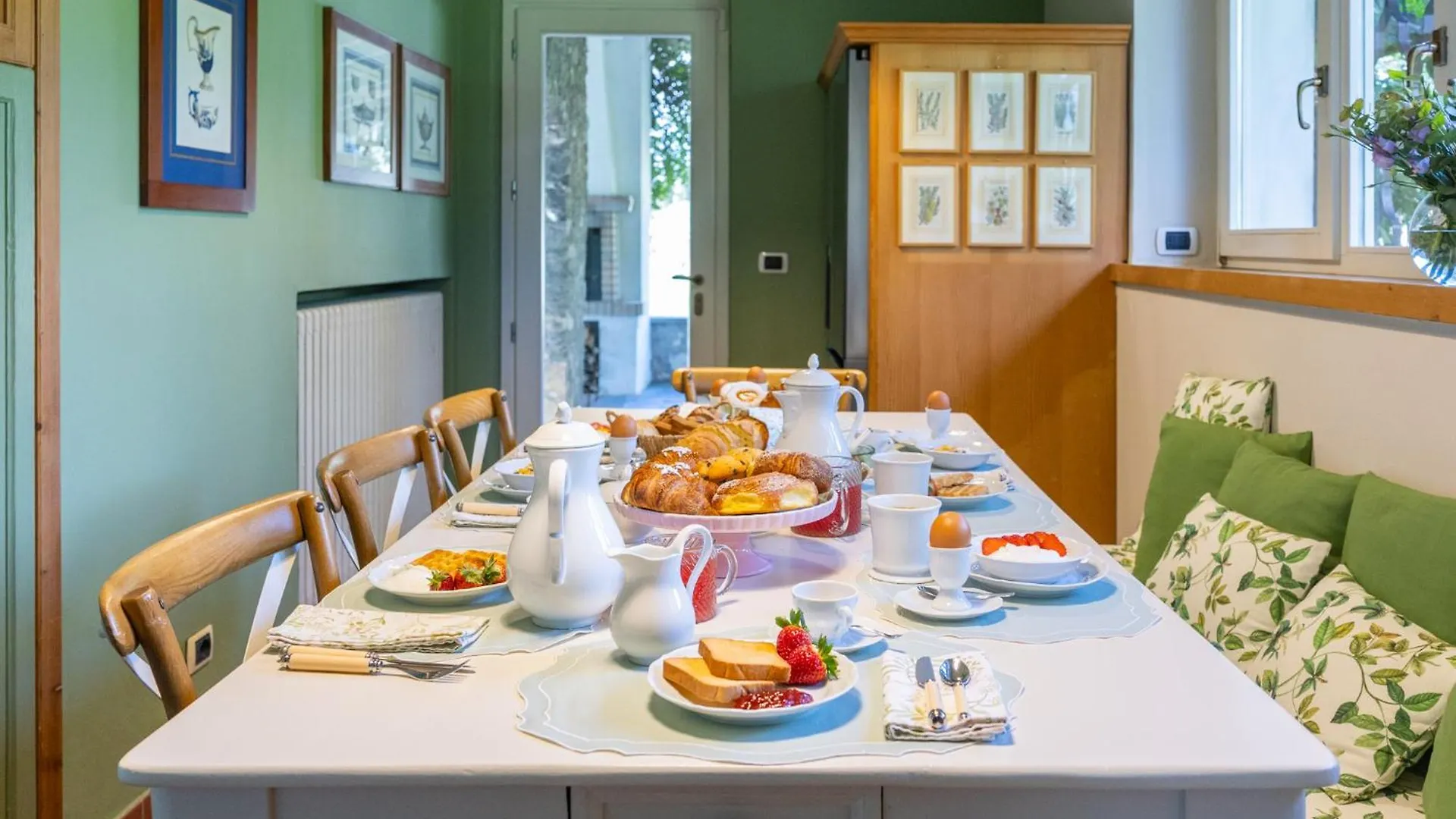 Poderi La Rocchetta Luxury Villa On The Hills Of Lake Garda San Felice del Benaco 0*,  Italia